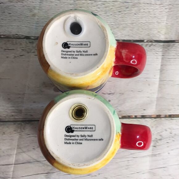 HausenWare Farmyard Animals Salt & Pepper Shakers Set Designed by Sally Noll - Picture 6 of 10